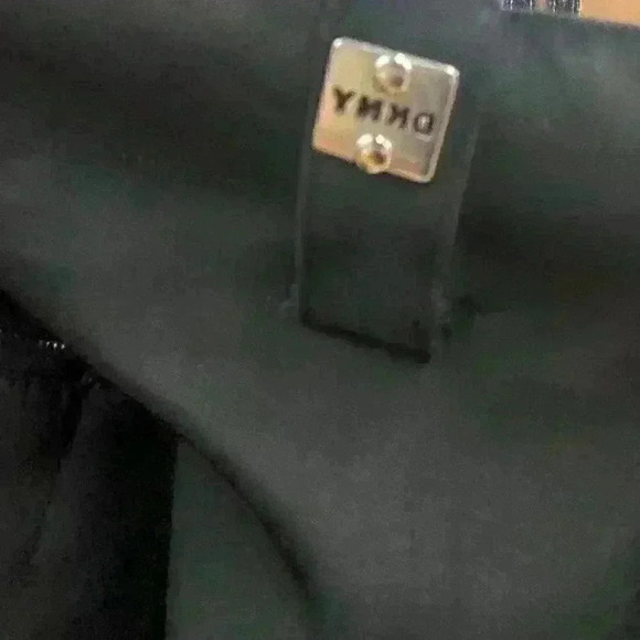 DKNY KHAKI GOLF  SKIRT - Picture 8 of 8